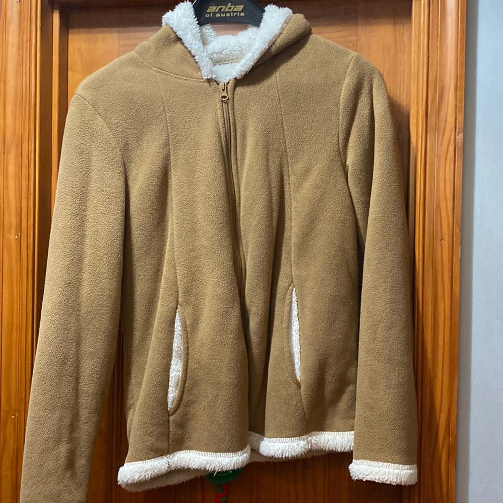 Faded glory fleece hooded jacket with Sherpa lining. Size medium (8/10)